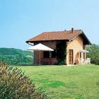 Casa Di Vacanza Piemonte: Casa Le Rose Rosse 