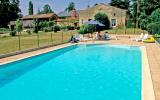 Casa Di Vacanza Vouvant: La Petite Loge Fr2402.202.1 