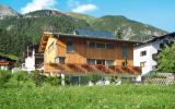 Appartamento Di Vacanza Tirol: Haus Albertini (Pet201) 