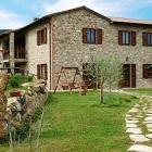 Appartamento Di Vacanza Passignano Sul Trasimeno: Agriturismo Villa ...