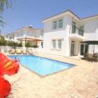 Casa Di Vacanza Cipro Swimming Pool: Casa Di Vacanze Armostia 