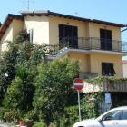 Apartment Viareggio Pets Allowed: Appartamento Il Pino 