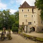 Casa Di Vacanza Voutenay Sur Cure: Casa Di Vacanze Le Vieux Château 