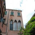 Apartment Veneto Pets Allowed: Appartamento Palazzo Pizzamano 