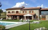 Casa Di Vacanza Castelnuovo Di Garfagnana Swimming Pool: It5190.800.2 