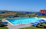 Apartment Vinci Toscana Swimming Pool: It5220.989.3 