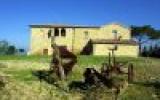 Apartment Montalcino: Appartamento In Agriturismo 