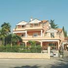 Apartment Croazia: Appartamento In Villa Fronte Mare Con Balcone Vista ...