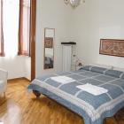 Apartment Italia: Elegante Appartamento Con 6 Posti Letto A Pochi Passi Da San ...