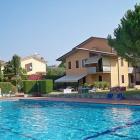 Apartment Bardolino: Splendido Appartamento In Residence Con Piscina, A 500 ...