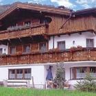 Apartment Tirol Fax: In Vista Delle Montagne Dello Stubai, Adatta Ai Bambini 